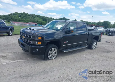 2018 Chevrolet Silverado 2500Hd Ltz from USA, damaged, VIN 1GC1KWEY0JF175413